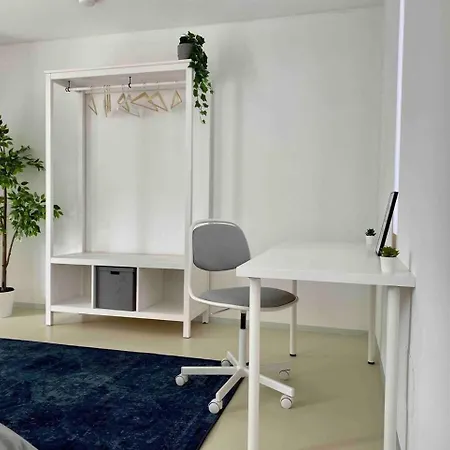 Loft With Pool Table, Kitchen Island & Gallery Berlin