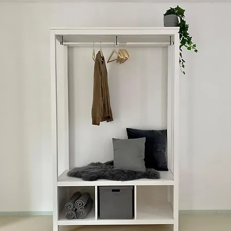 Appartement Loft With Pool Table, Kitchen Island & Gallery