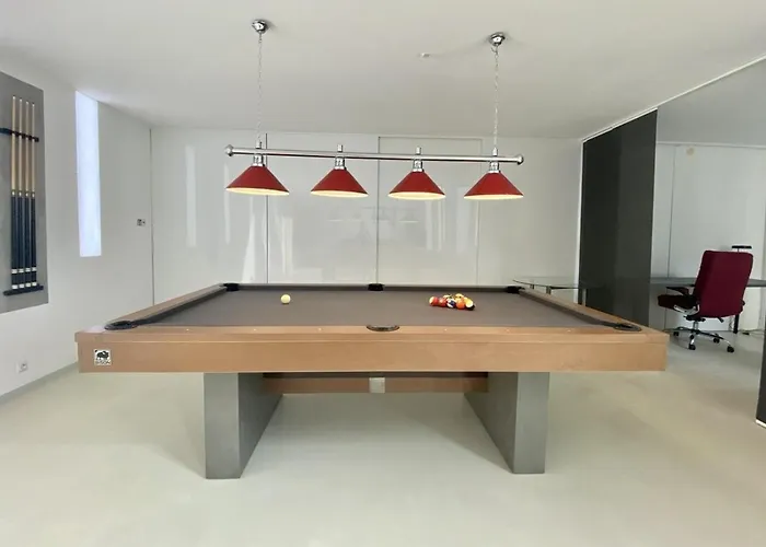 Loft With Pool Table, Kitchen Island & Gallery *
